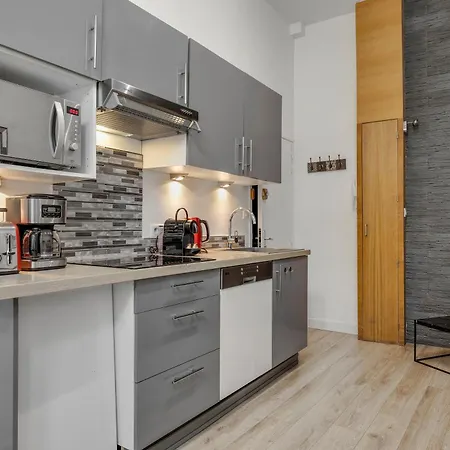 Gambetta Apartment *